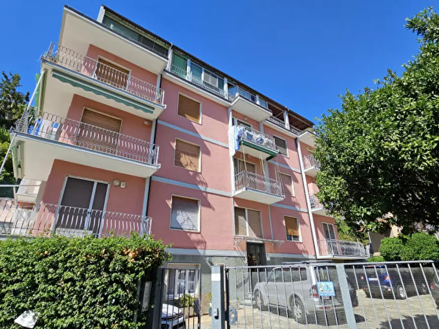 Immagine 2 di Appartamento in vendita  in VIA PRIVATA FLESIA 33 a San Remo