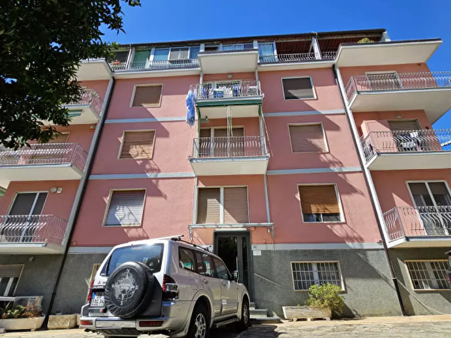 Immagine 3 di Appartamento in vendita  in VIA PRIVATA FLESIA 33 a San Remo