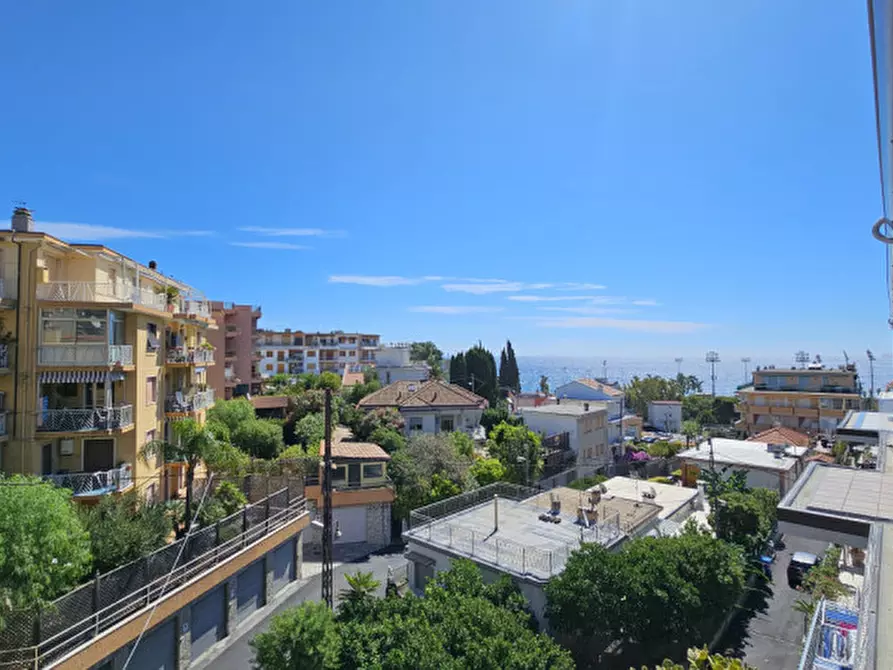 Immagine 24 di Appartamento in vendita  in VIA PRIVATA FLESIA 33 a San Remo