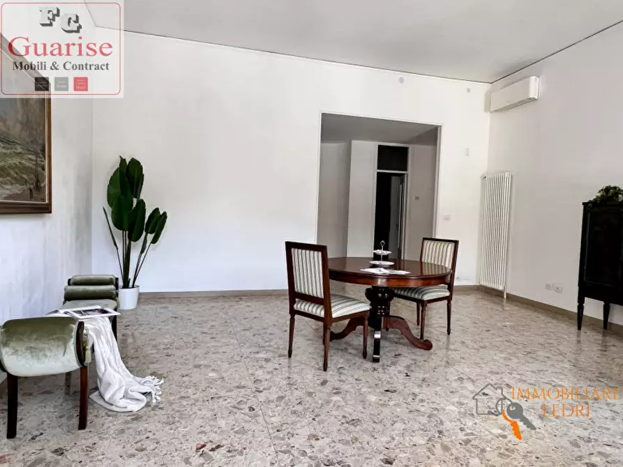 Immagine 5 di Appartamento in vendita  in Piazza delle Erbe a Verona