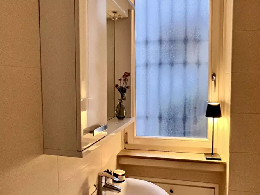 Immagine 10 di Appartamento in vendita  in Piazza delle Erbe a Verona