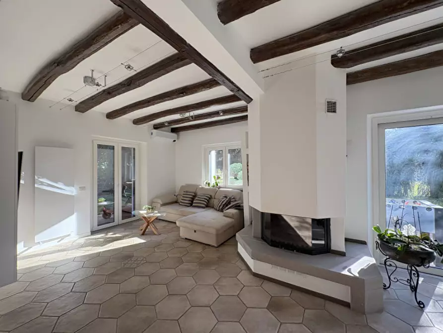 Immagine 12 di Casa indipendente in vendita  in Via Manzano 201 a Udine