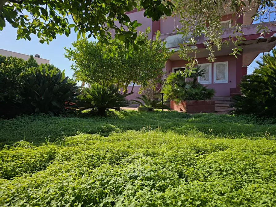 Immagine 4 di Villa in vendita  in Via Carlo Poerio 10 a Cavallino