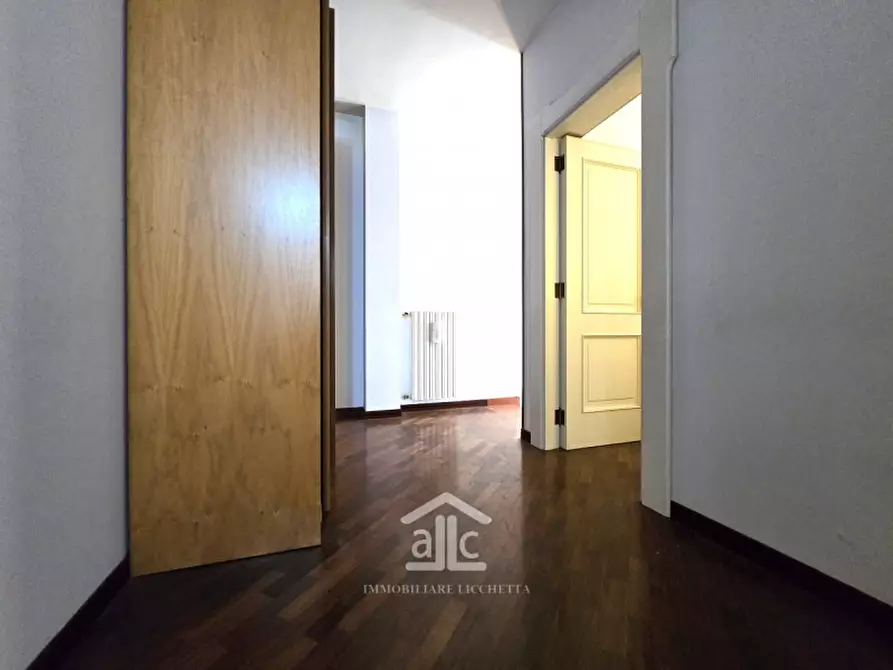 Immagine 24 di Villa in vendita  in Via Carlo Poerio 10 a Cavallino