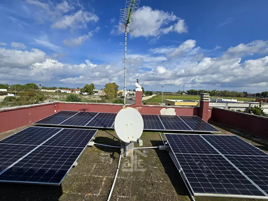 Immagine 25 di Villa in vendita  in Via Carlo Poerio 10 a Cavallino