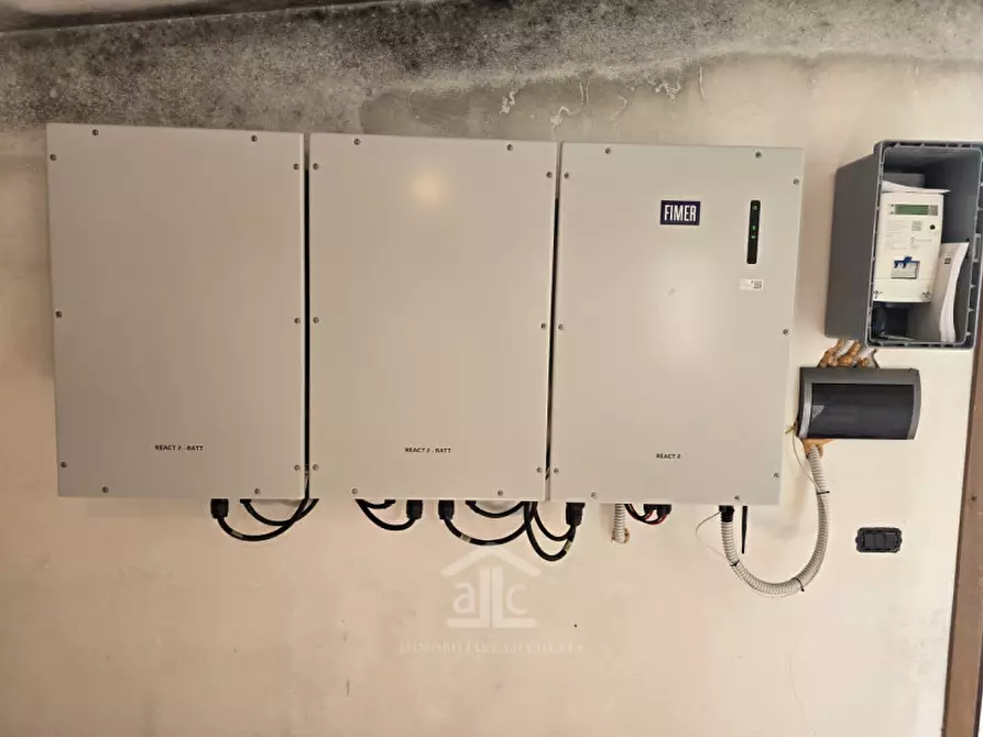 Immagine 26 di Villa in vendita  in Via Carlo Poerio 10 a Cavallino