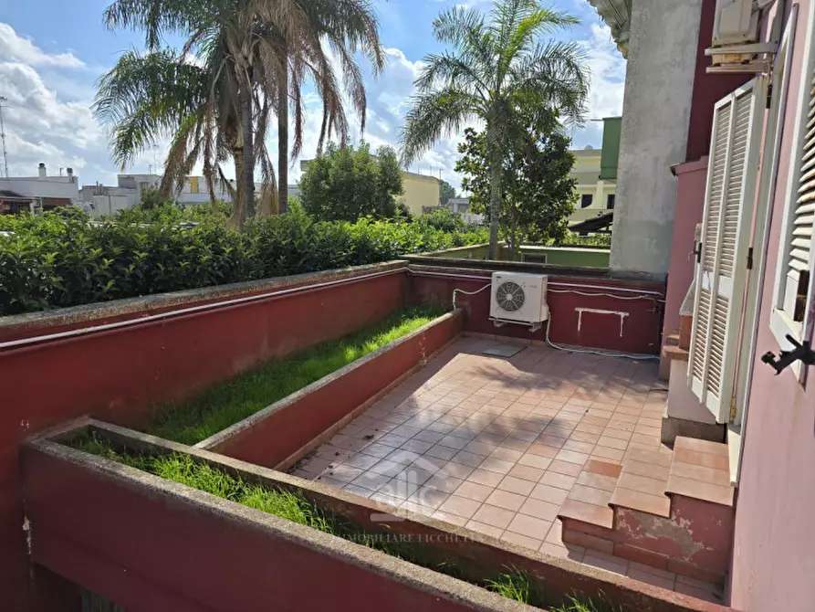 Immagine 50 di Villa in vendita  in Via Carlo Poerio 10 a Cavallino