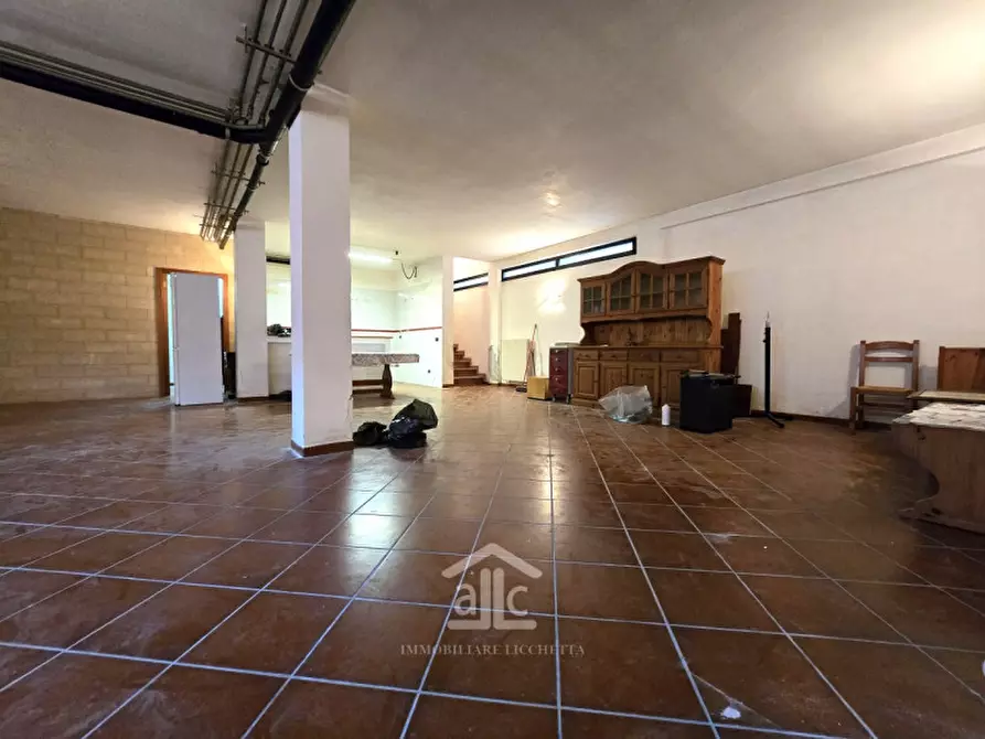 Immagine 69 di Villa in vendita  in Via Carlo Poerio 10 a Cavallino