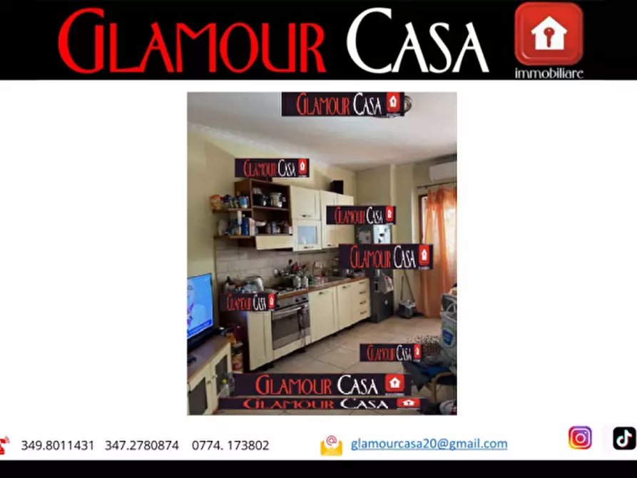 Immagine 2 di Appartamento in vendita  in Via Cerreto di Spoleto a Roma