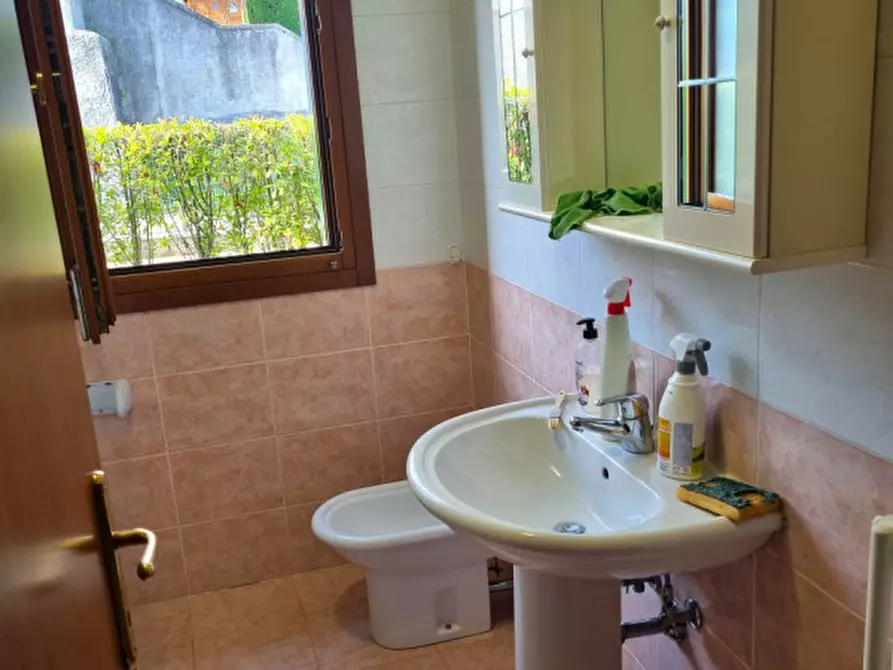 Immagine 11 di Appartamento in vendita  a San Zenone Degli Ezzelini