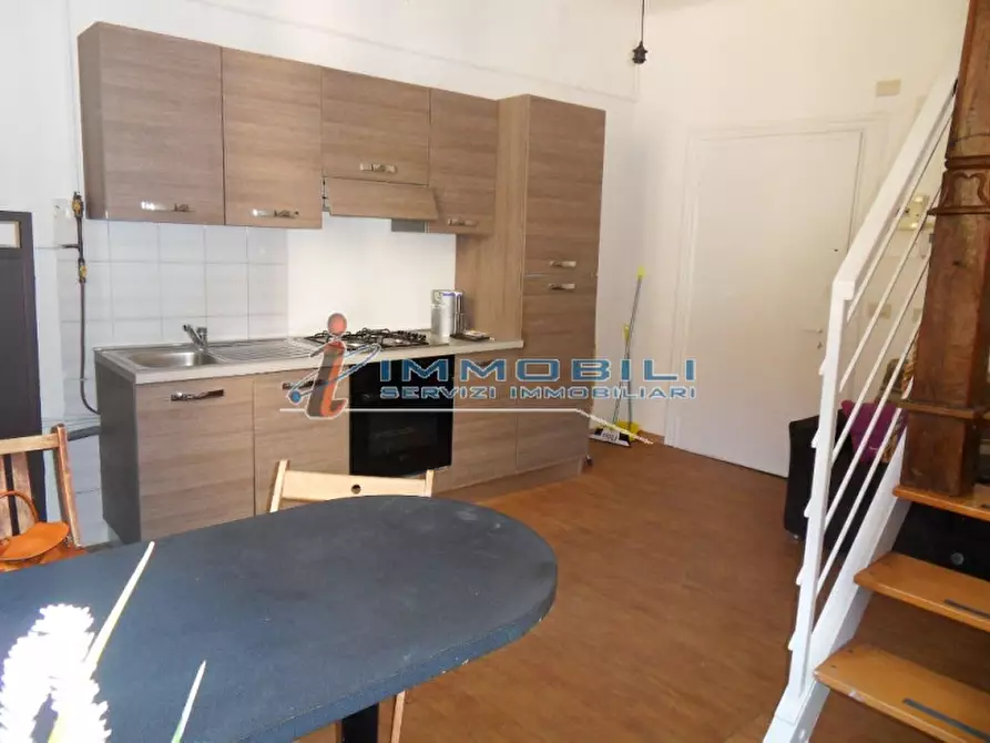 Immagine 1 di Appartamento in affitto  in VIA MERAVIGLI a Milano