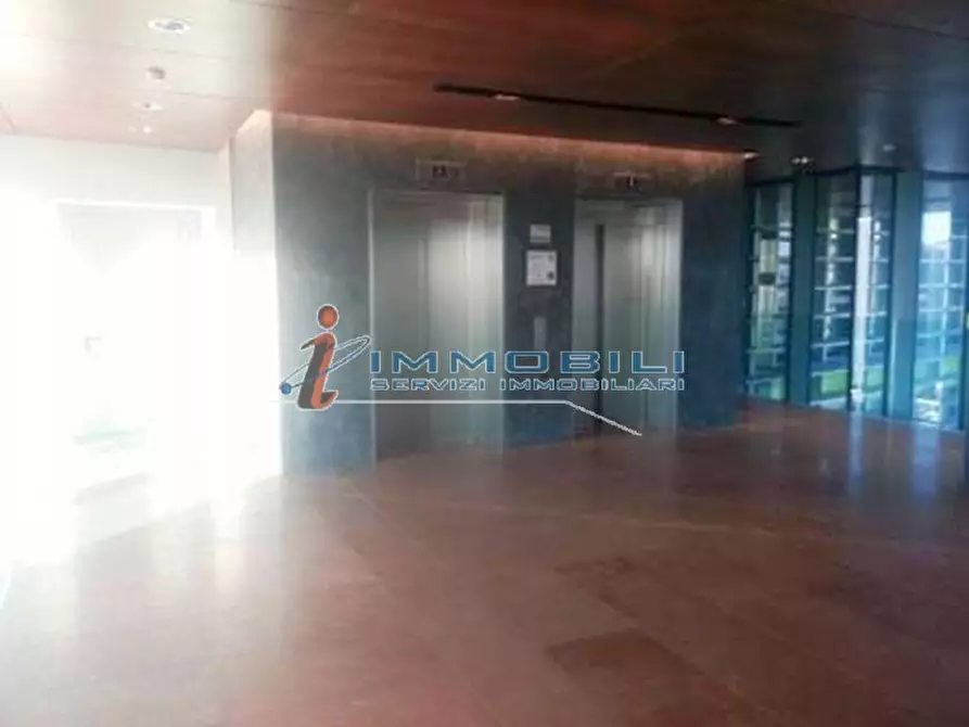 Immagine 22 di Ufficio in affitto  in VIA MONDADORI a Segrate