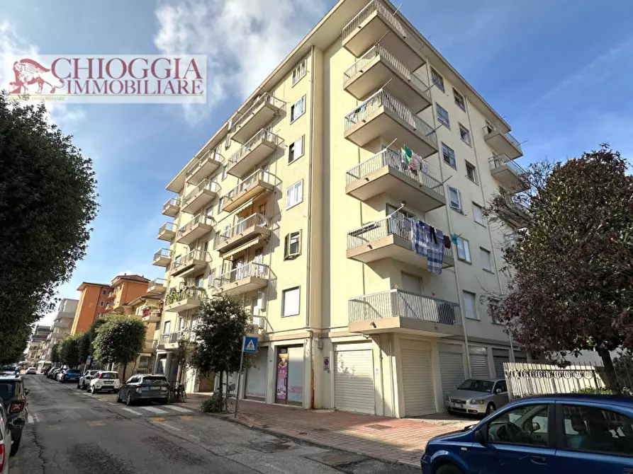 Immagine 1 di Appartamento in vendita  in Viale Amerigo Vespucci a Chioggia