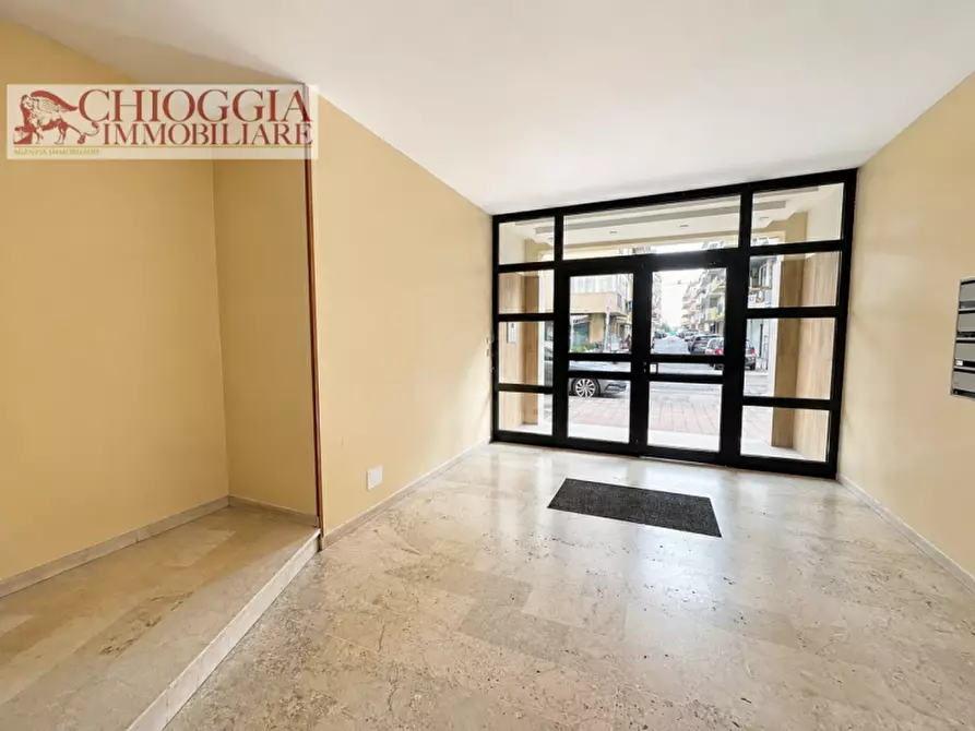 Immagine 2 di Appartamento in vendita  in Viale Amerigo Vespucci a Chioggia
