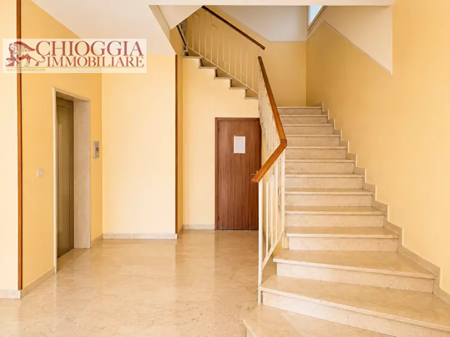 Immagine 3 di Appartamento in vendita  in Viale Amerigo Vespucci a Chioggia