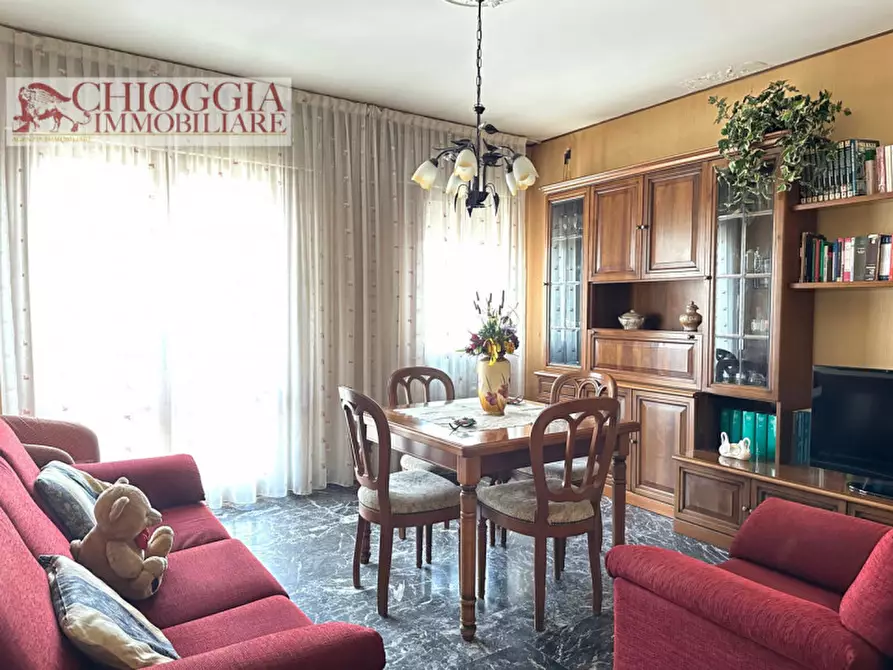 Immagine 3 di Appartamento in vendita  in Viale Amerigo Vespucci a Chioggia