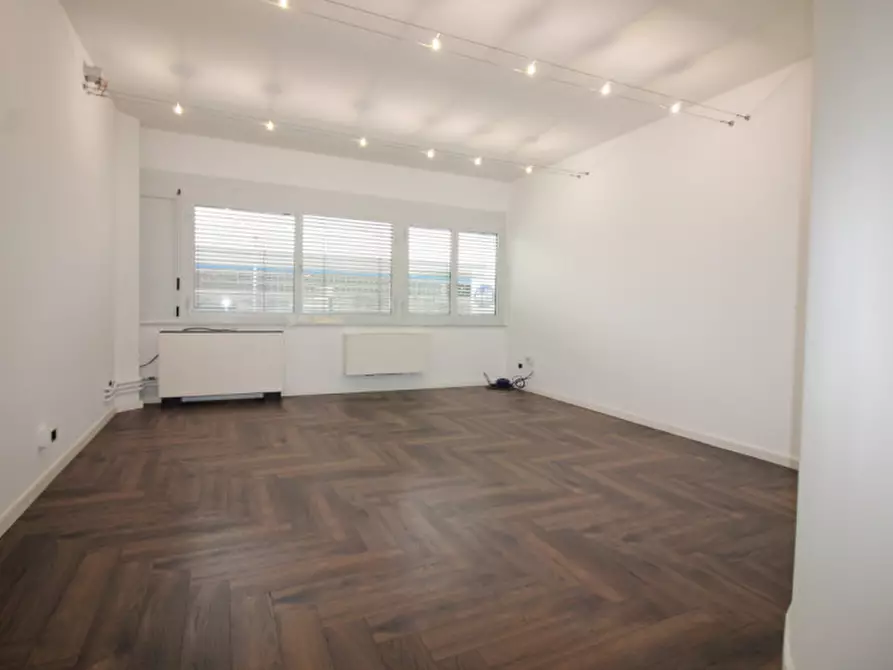 Immagine 1 di Ufficio in affitto  in Viale della Scienza a Vicenza