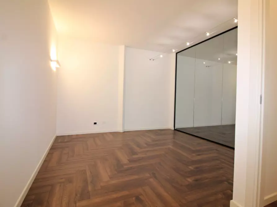 Immagine 7 di Ufficio in affitto  in Viale della Scienza a Vicenza