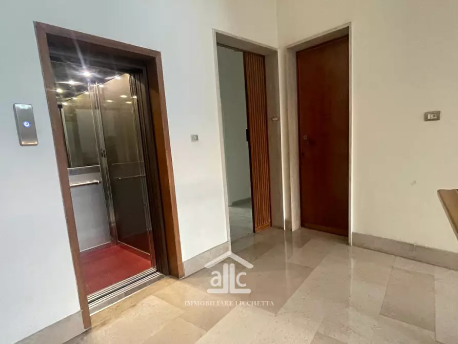 Immagine 6 di Appartamento in vendita  in VIA LIGURIA,16 a Lecce