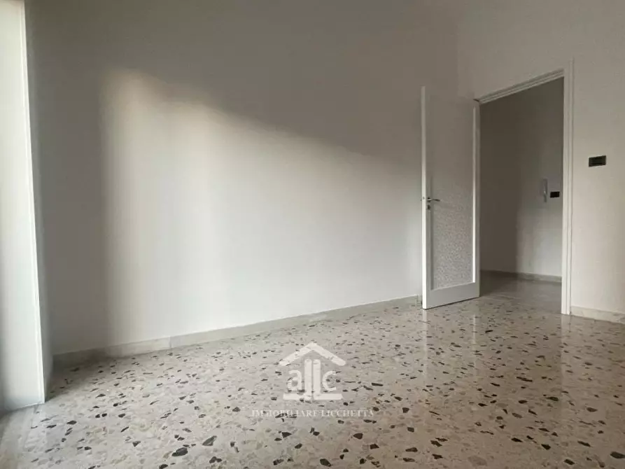 Immagine 13 di Appartamento in vendita  in VIA LIGURIA,16 a Lecce