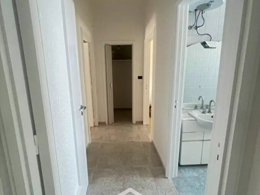 Immagine 32 di Appartamento in vendita  in VIA LIGURIA,16 a Lecce