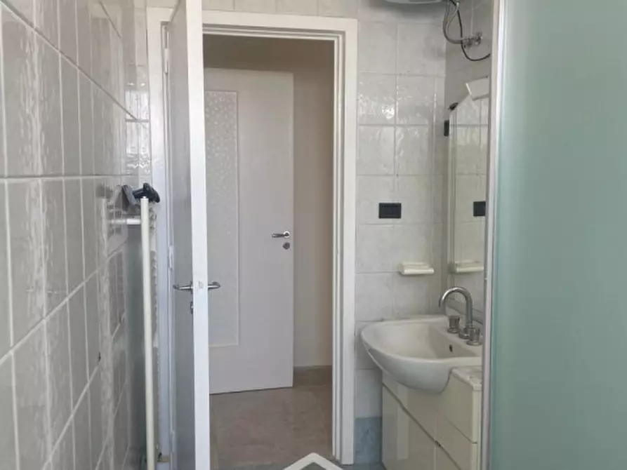 Immagine 33 di Appartamento in vendita  in VIA LIGURIA,16 a Lecce