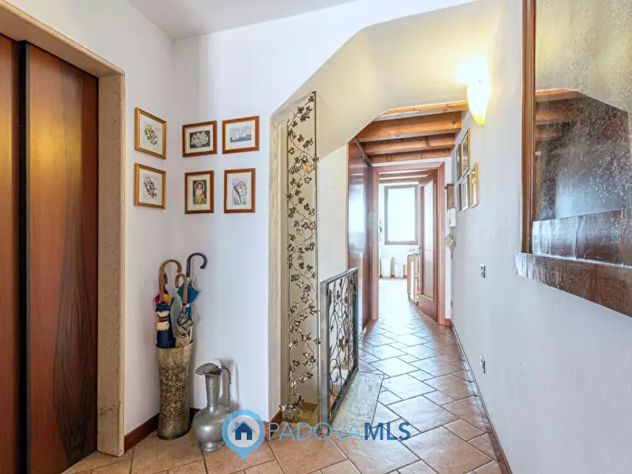 Immagine 1 di Appartamento in vendita  in via Roma 92 a Padova