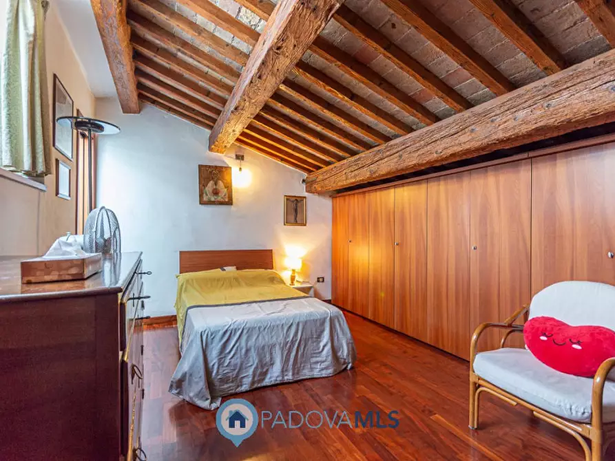 Immagine 18 di Appartamento in vendita  in via Roma 92 a Padova