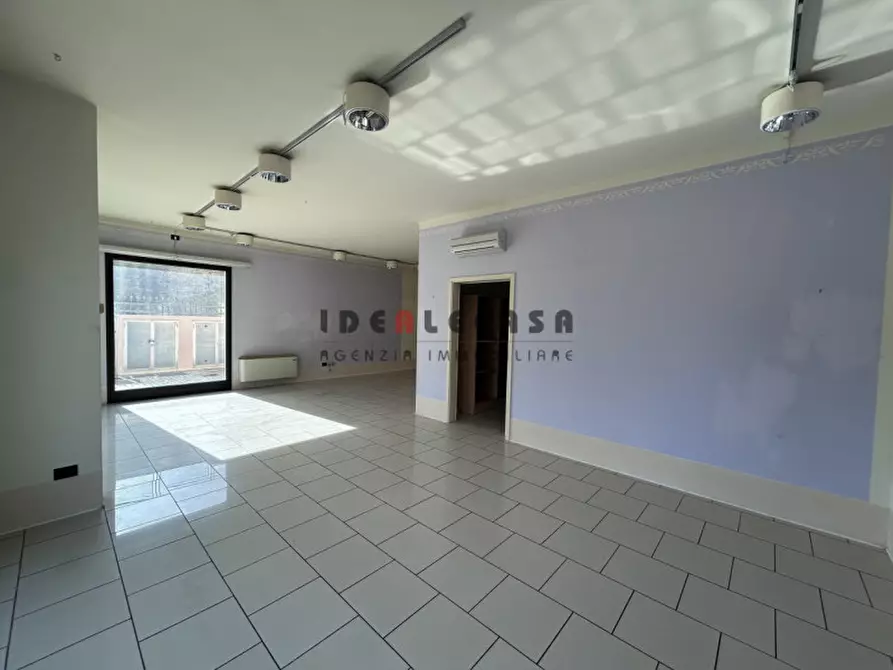 Immagine 3 di Attività commerciale in affitto  in Via Quattro Novembre a Mestrino