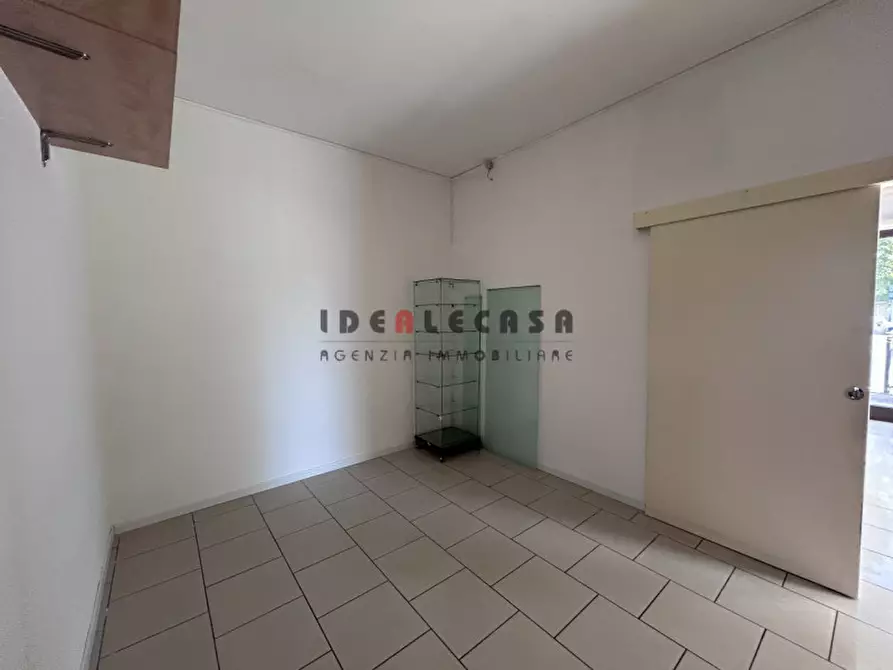 Immagine 10 di Attività commerciale in affitto  in Via Quattro Novembre a Mestrino