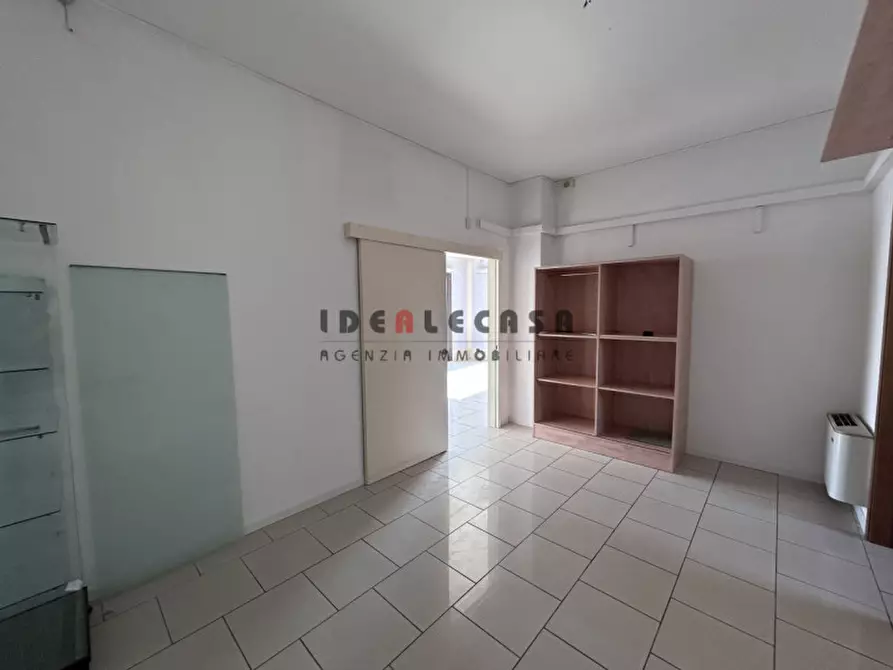 Immagine 11 di Attività commerciale in affitto  in Via Quattro Novembre a Mestrino