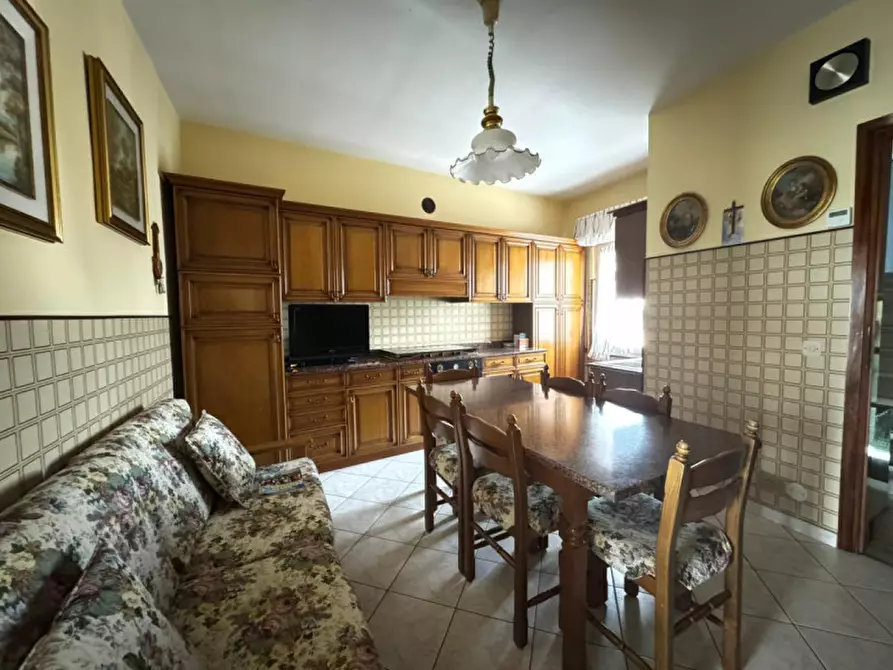 Immagine 2 di Appartamento in vendita  a Remedello