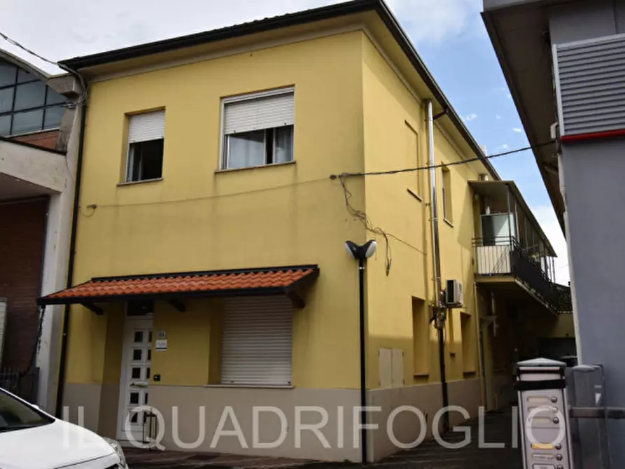 Immagine 15 di Appartamento in vendita  in Via Ravennate a Cesena