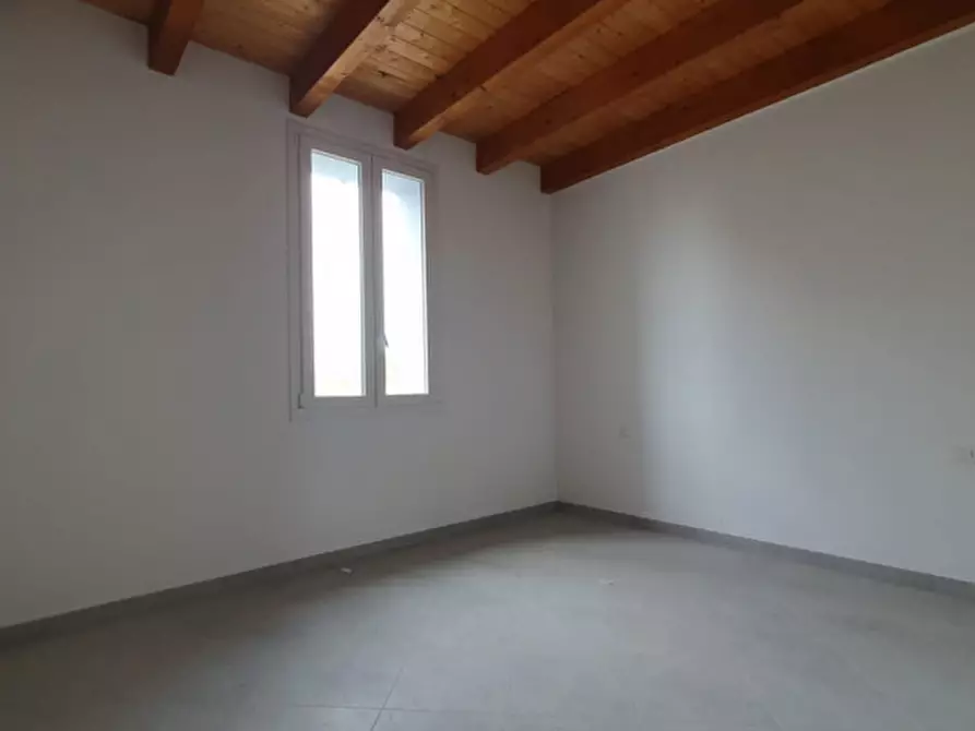 Immagine 9 di Appartamento in vendita  in Corso Giacomo Matteotti a Finale Emilia