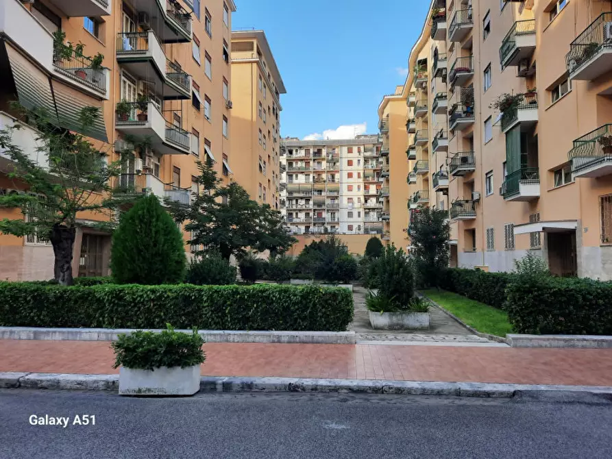 Immagine 3 di Appartamento in vendita  in VIA TUSCOLANA 937 a Roma