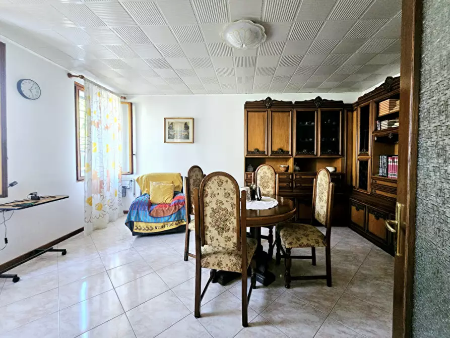 Immagine 2 di Villetta a schiera in vendita  in VIA SETTABILE a Este