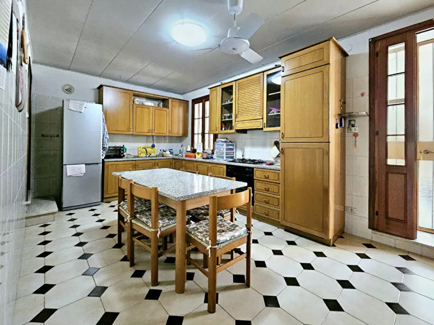 Immagine 3 di Villetta a schiera in vendita  in VIA SETTABILE a Este