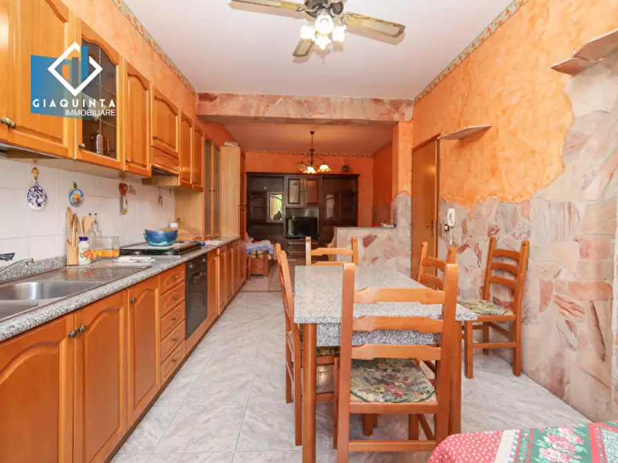 Immagine 9 di Casa indipendente in vendita  in Via Filippo Turati a Palagonia