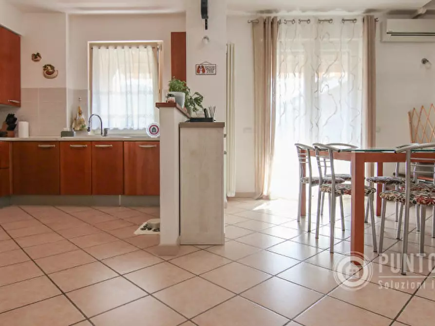 Immagine 4 di Appartamento in vendita  in Via Massimo d'Azeglio a Negrar di Valpolicella