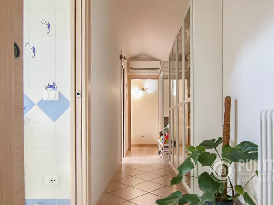 Immagine 28 di Appartamento in vendita  in Via Massimo d'Azeglio a Negrar di Valpolicella