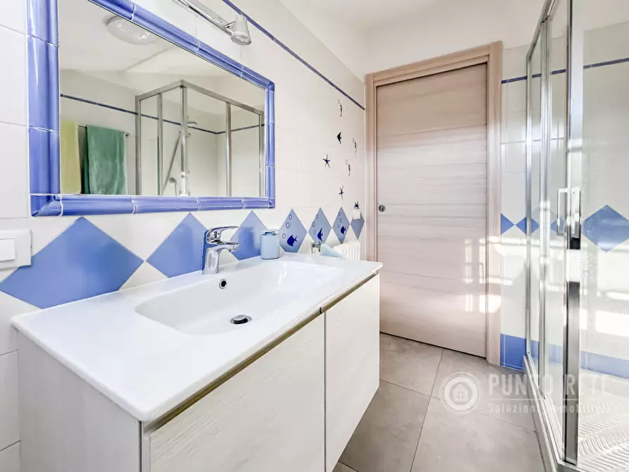 Immagine 34 di Appartamento in vendita  in Via Massimo d'Azeglio a Negrar di Valpolicella