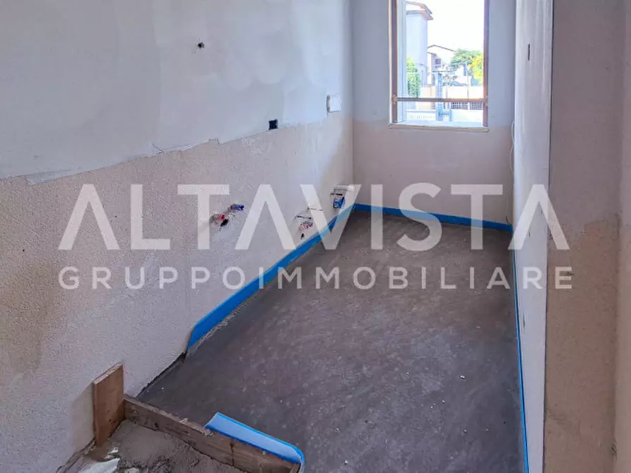 Immagine 12 di Villa in vendita  in Via Guglielmo Marconi a Calvagese Della Riviera