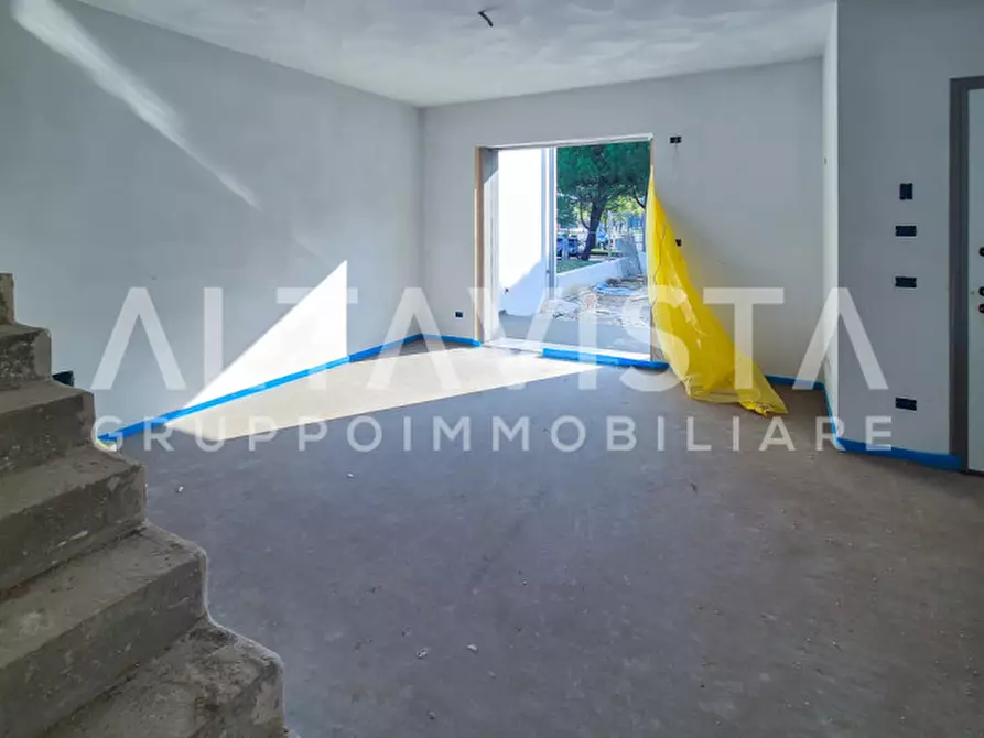 Immagine 15 di Villa in vendita  in Via Guglielmo Marconi a Calvagese Della Riviera