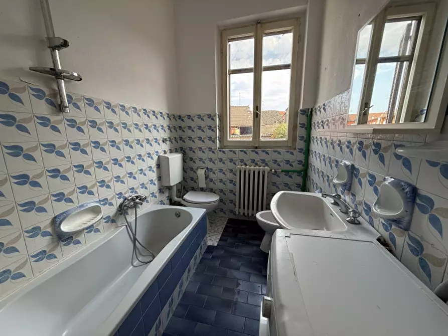 Immagine 10 di Appartamento in vendita  a Casorate Primo