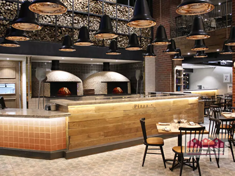 Immagine 2 di Attività commerciale in vendita  a Nanto