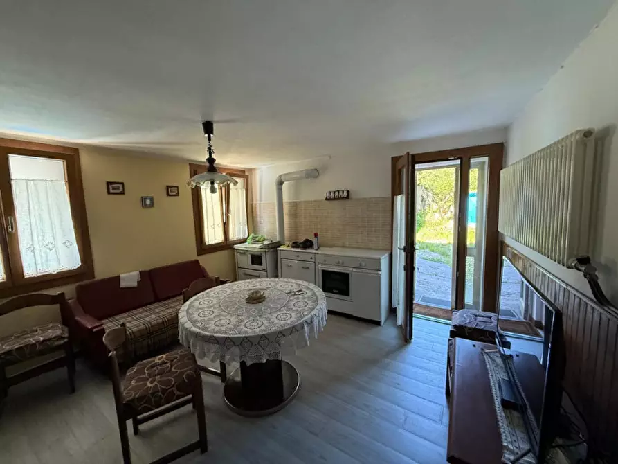 Immagine 9 di Villetta a schiera in vendita  in Via Villa di Sopra 12 a Velo D'astico