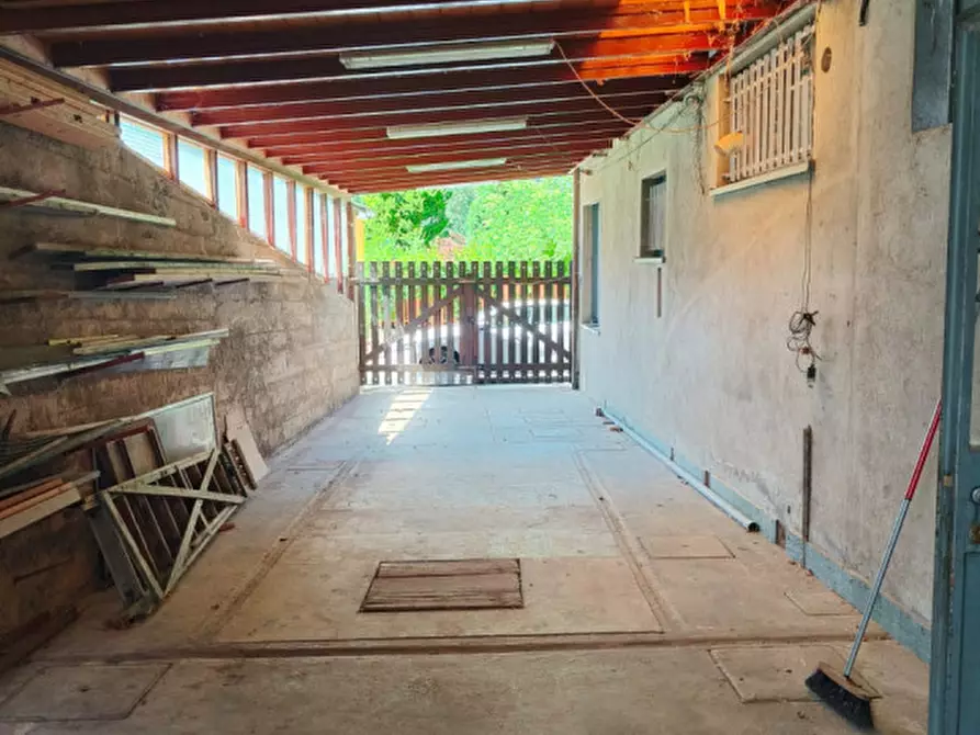 Immagine 2 di Appartamento in vendita  in Via Santa Caterina a Introbio