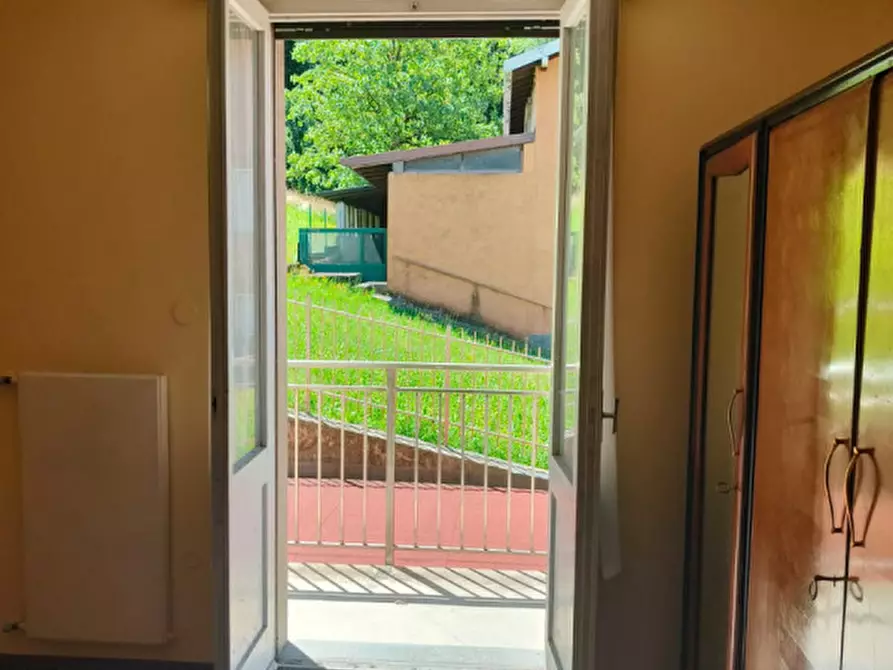 Immagine 15 di Appartamento in vendita  in Via Santa Caterina a Introbio