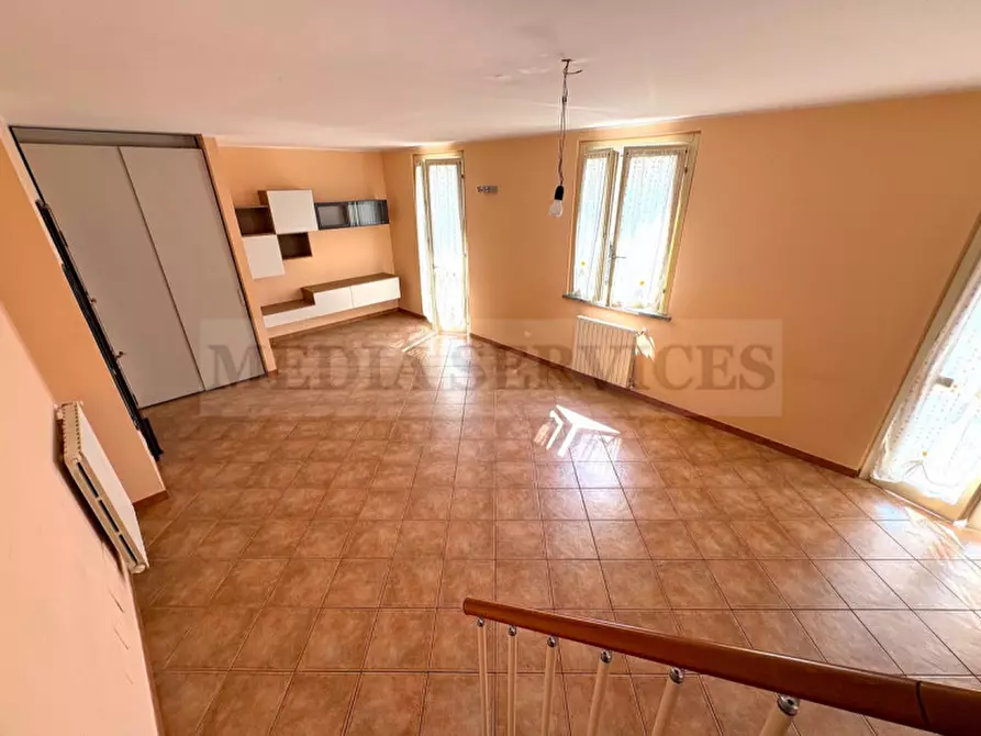 Immagine 2 di Appartamento in vendita  in piazza Unità d'Italia n° 9 a Garlasco