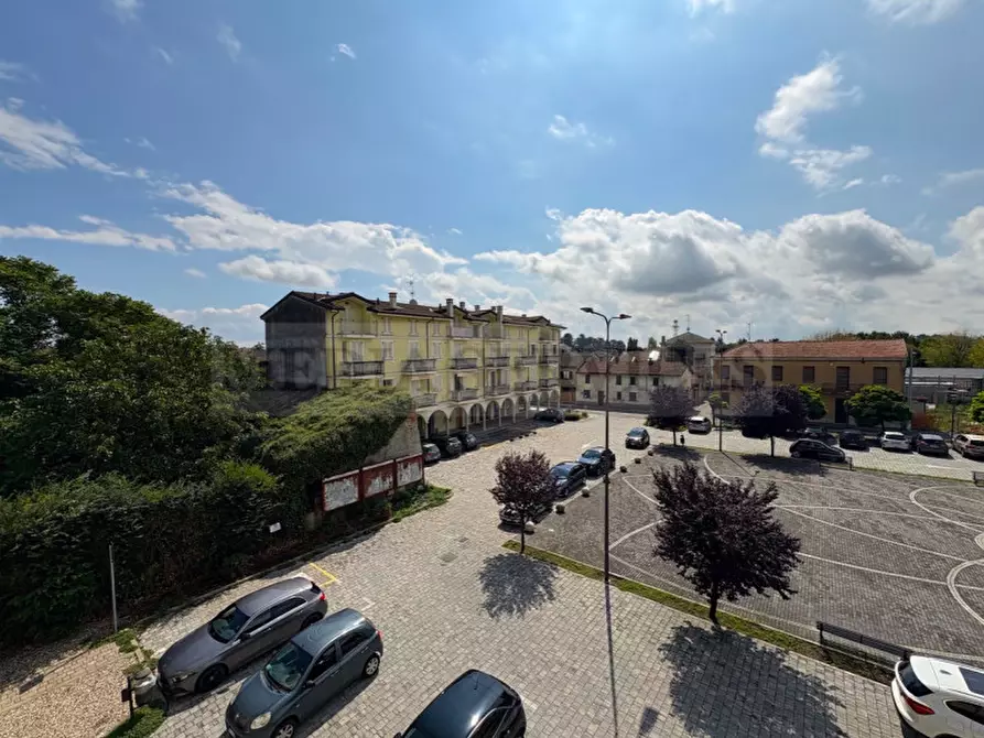 Immagine 6 di Appartamento in vendita  in piazza Unità d'Italia n° 9 a Garlasco